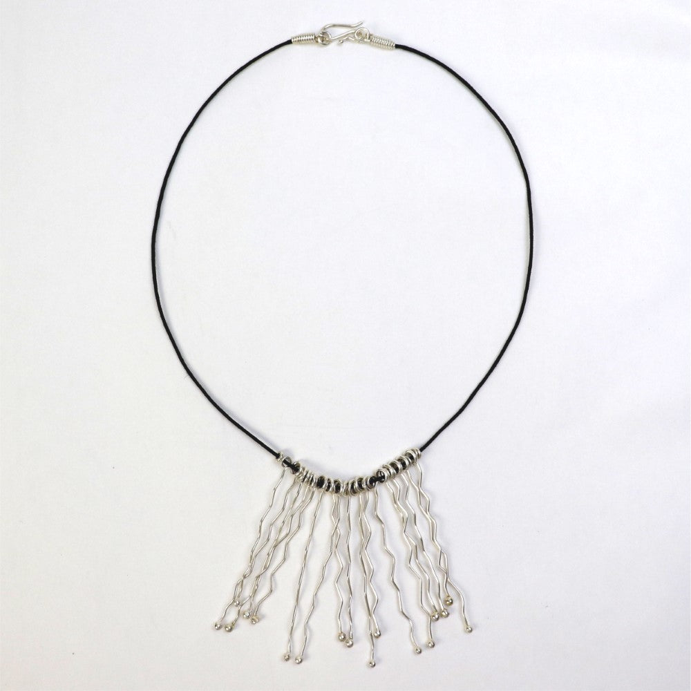 メタルビーズ革紐フリンジネックレス | マンゴロベ
