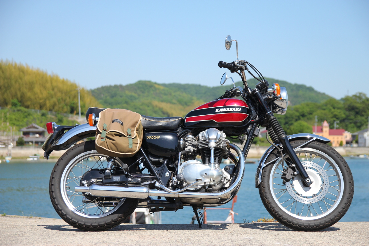 Kawasaki W650 タンク 赤/クリーム Kawasaki W650 タンク 赤/クリーム