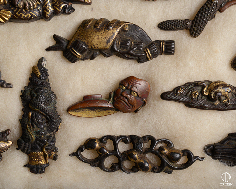 日本刀の部品 時代 金具 人気 真鍮製 胴乱 煙草入れ 煙管入れ 骨董 40