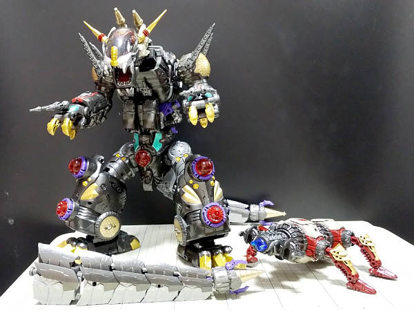 ワルダロス＜エヴォルギガンター＞ ダイアクロン DA-75/DA-76 レビュー