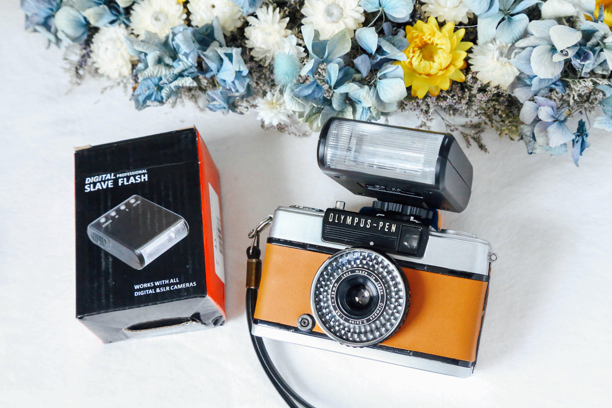 ニコマット フィルムカメラ ストロボ セット ニコマット フィルム