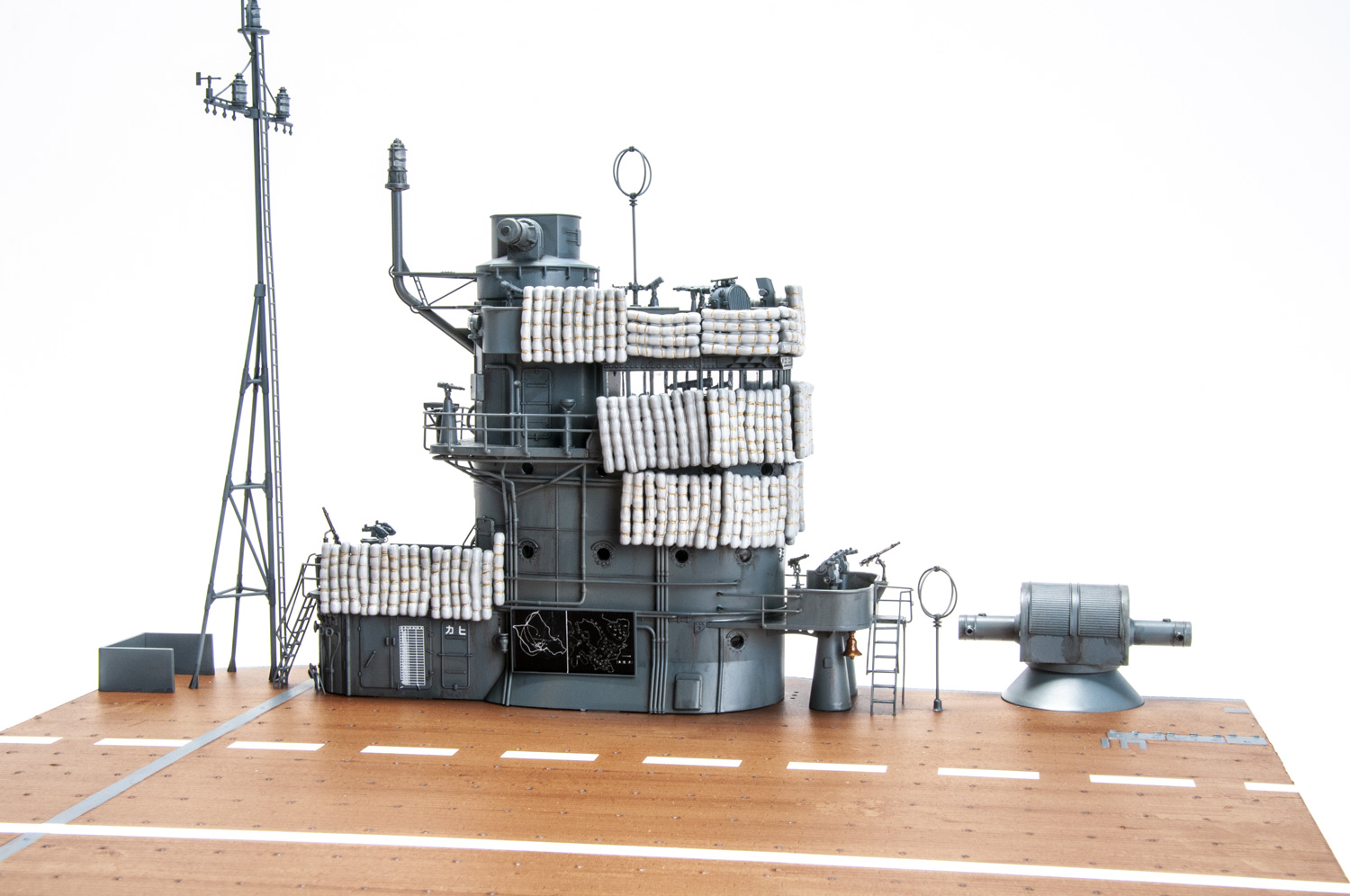 Takom 1/72 scale IJN Aircraft Carrier Akagi Island & Flight Deck