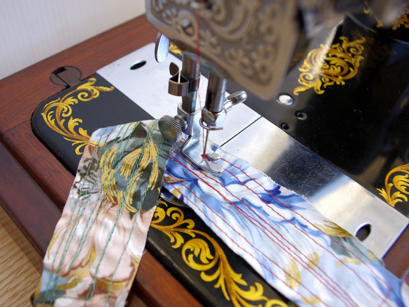 シンガーモデル128K 足踏みミシン・手回しミシンのアンティークミシン