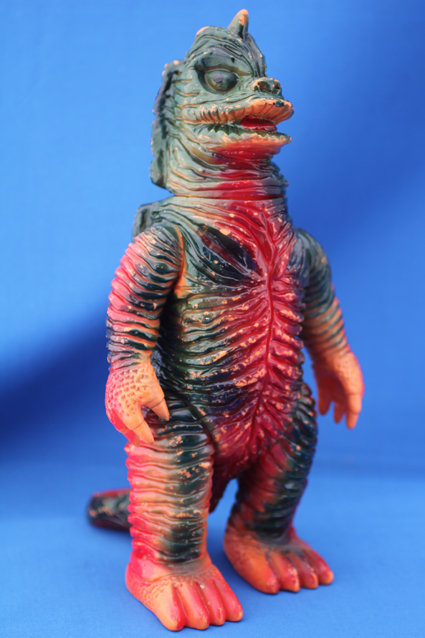 全身シワの怪獣 – 昭和玩具研究+発表