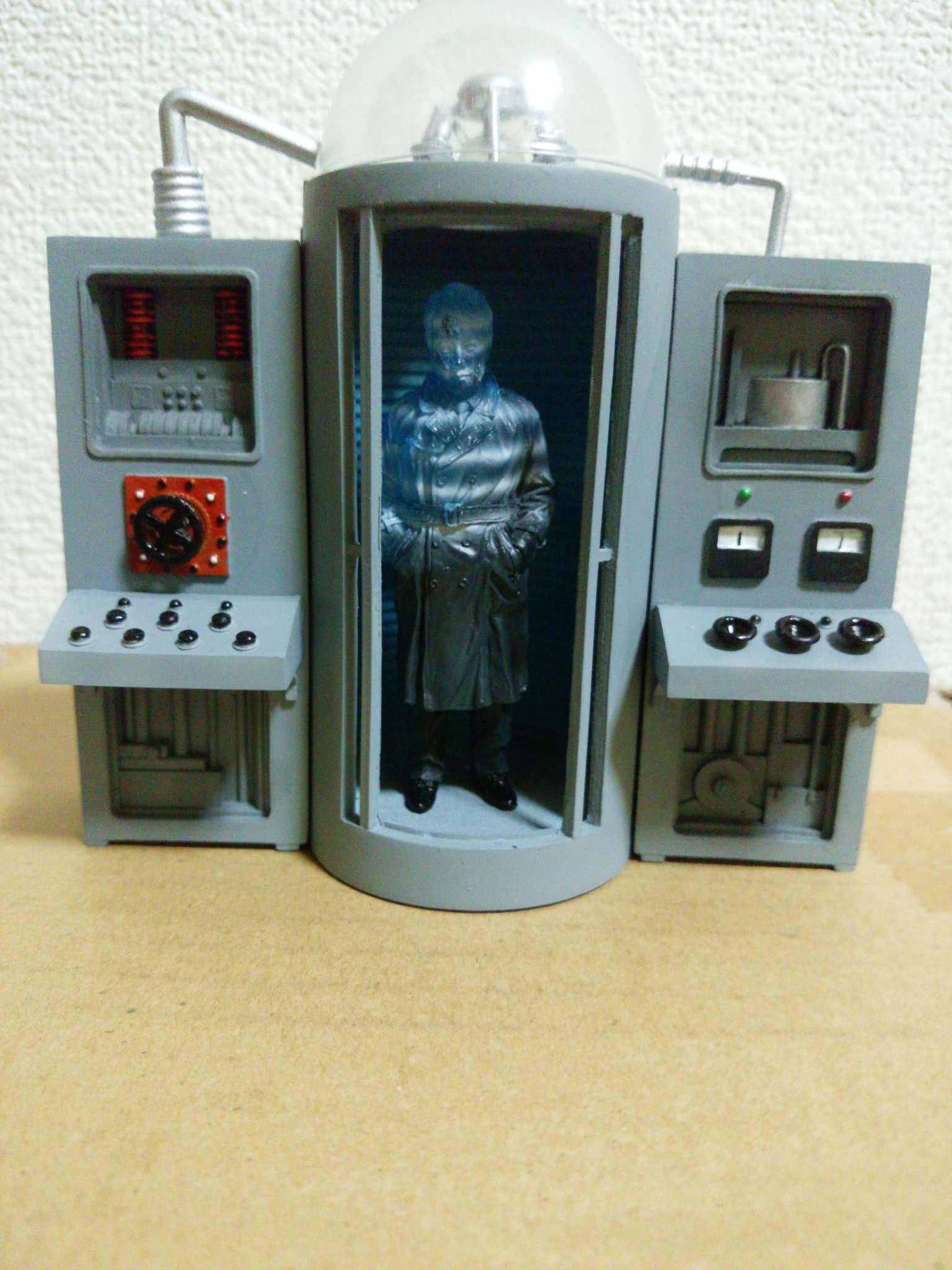 ゴジラオーナメント 特撮大百科 Mini 電送人間 須藤兵長 電送人間須藤