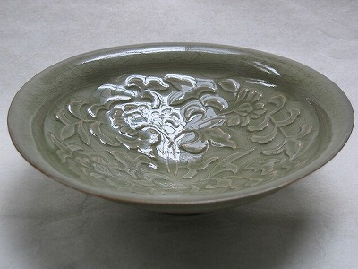 中国 耀州窯青磁 刻魚藻文盤 皿 C R6199F 中国 耀州窯青磁