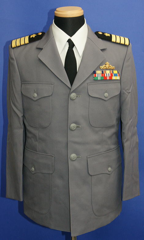 海上自衛隊 制服 作業着 未使用海上自衛隊作業服上下階級章、ベルト付き