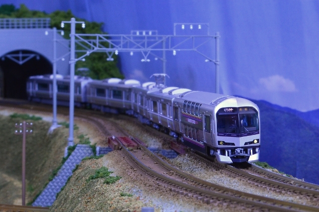 JR四国5000系JR西日本223系5000番台快速マリンライナー｜Nゲージ図鑑