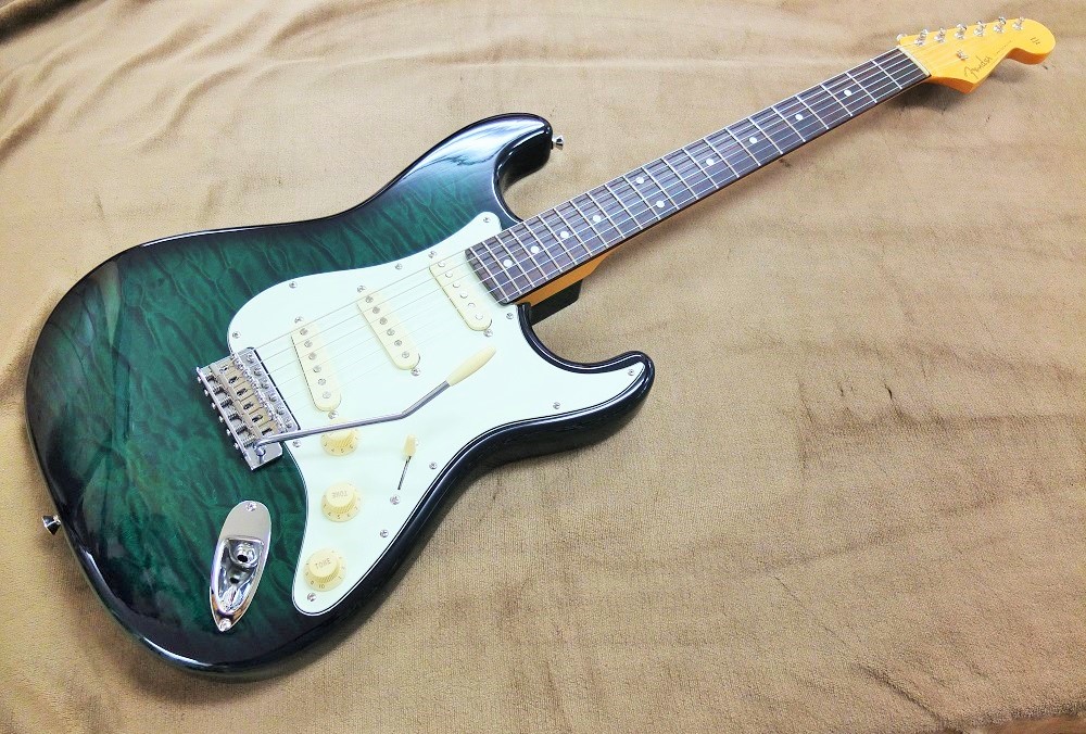 Fender ストラトキャスター コンポーネントギター キルトメイプル
