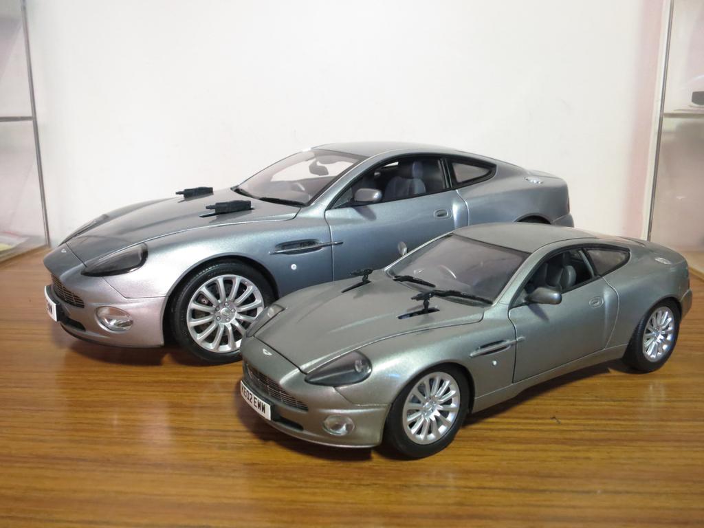 KYOSHO 1/12 Aston Martin V12 Vanquish 京商 アストンマーティン