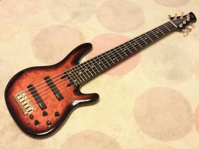 ベースYAMAHA TRB-Custom