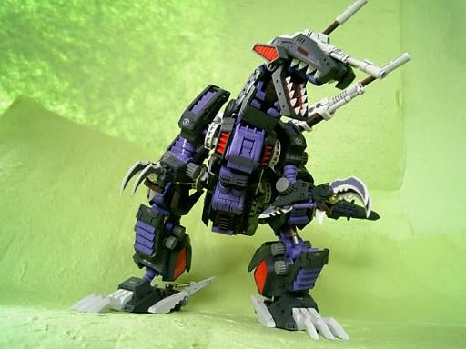 コトブキヤHMMジェノザウラー(ジェノブレイカー)改造のおしまい。 | NZ