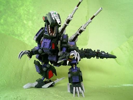 コトブキヤHMMジェノザウラー(ジェノブレイカー)改造のおしまい。 | NZ