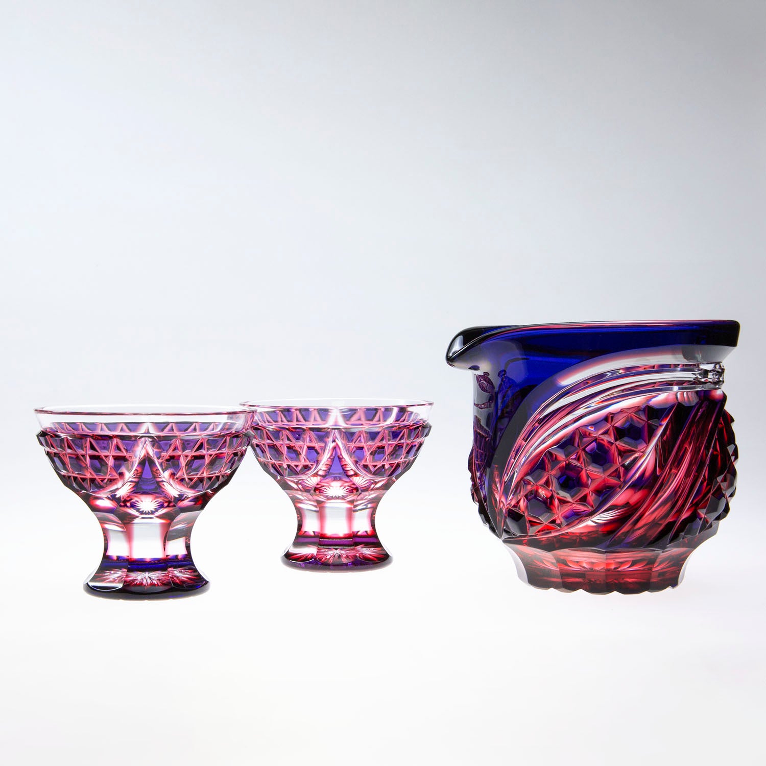 島津薩摩切子】 二色衣 片口酒器揃 cut201 – ㈱島津興業 島津薩摩切子