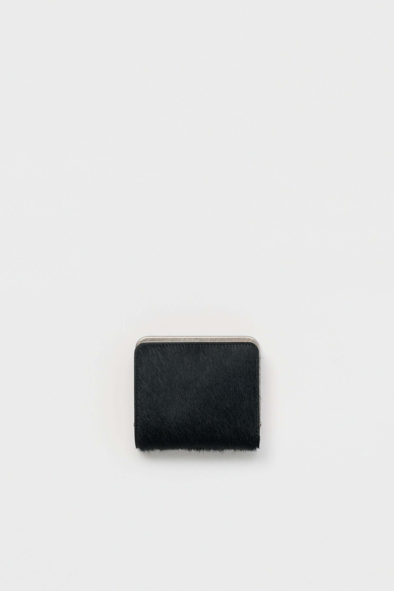Hender Scheme 「hairy snap wallet / black」 – SISTER