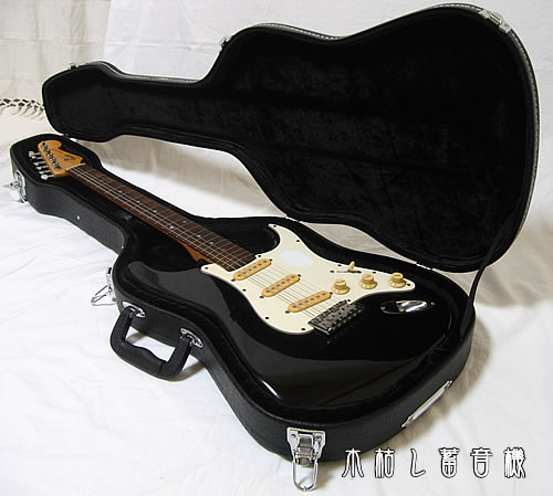 エレキギター ストラトキャスター ケース付きFender ストラト