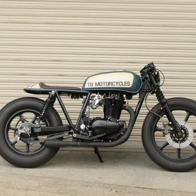 250tr 社外タンク