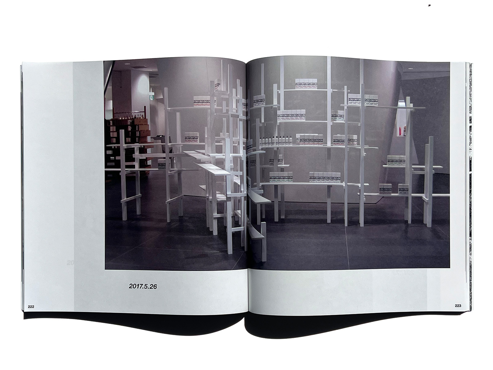 COMME des GARCONS 青山 リニューアルオープン記念 カタログ COMME des