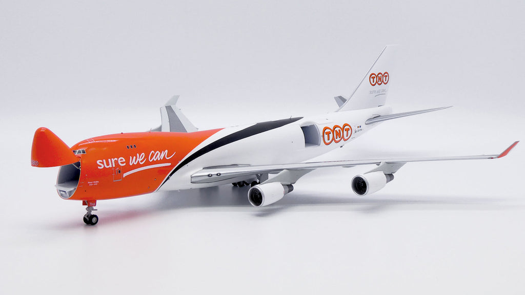 TNT Boeing 747-400F Interactive OO-THA JC Wings XX20304C Scale 1