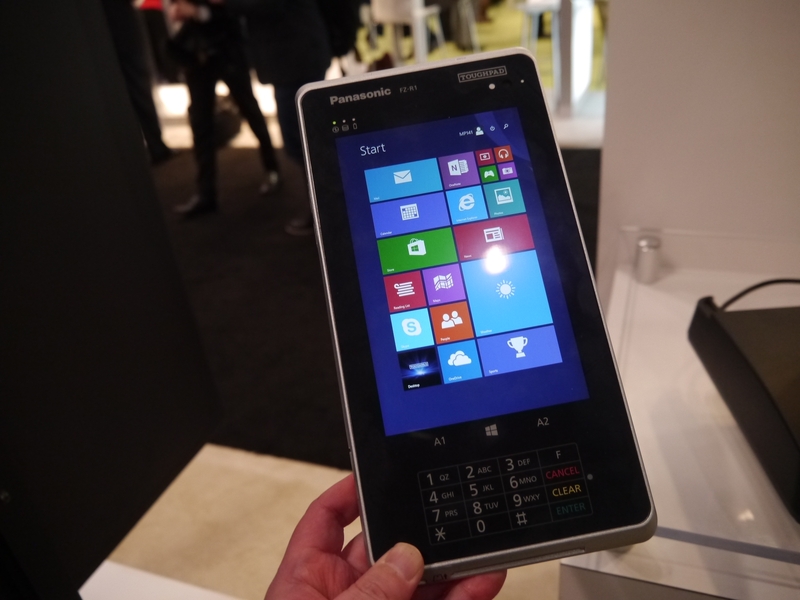 パナソニック、POS端末にもなる堅牢タブレット「FZ-R1」 - PC Watch