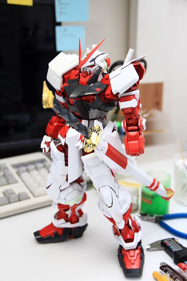 PG ガンダムアストレイ レッドフレーム改 無塗装 PG ガンダム