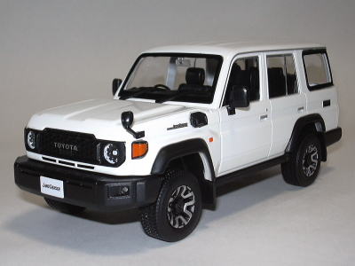 ランクル70！！ CULT スケールモデル 1:18 ランドクルーザー70 楽天