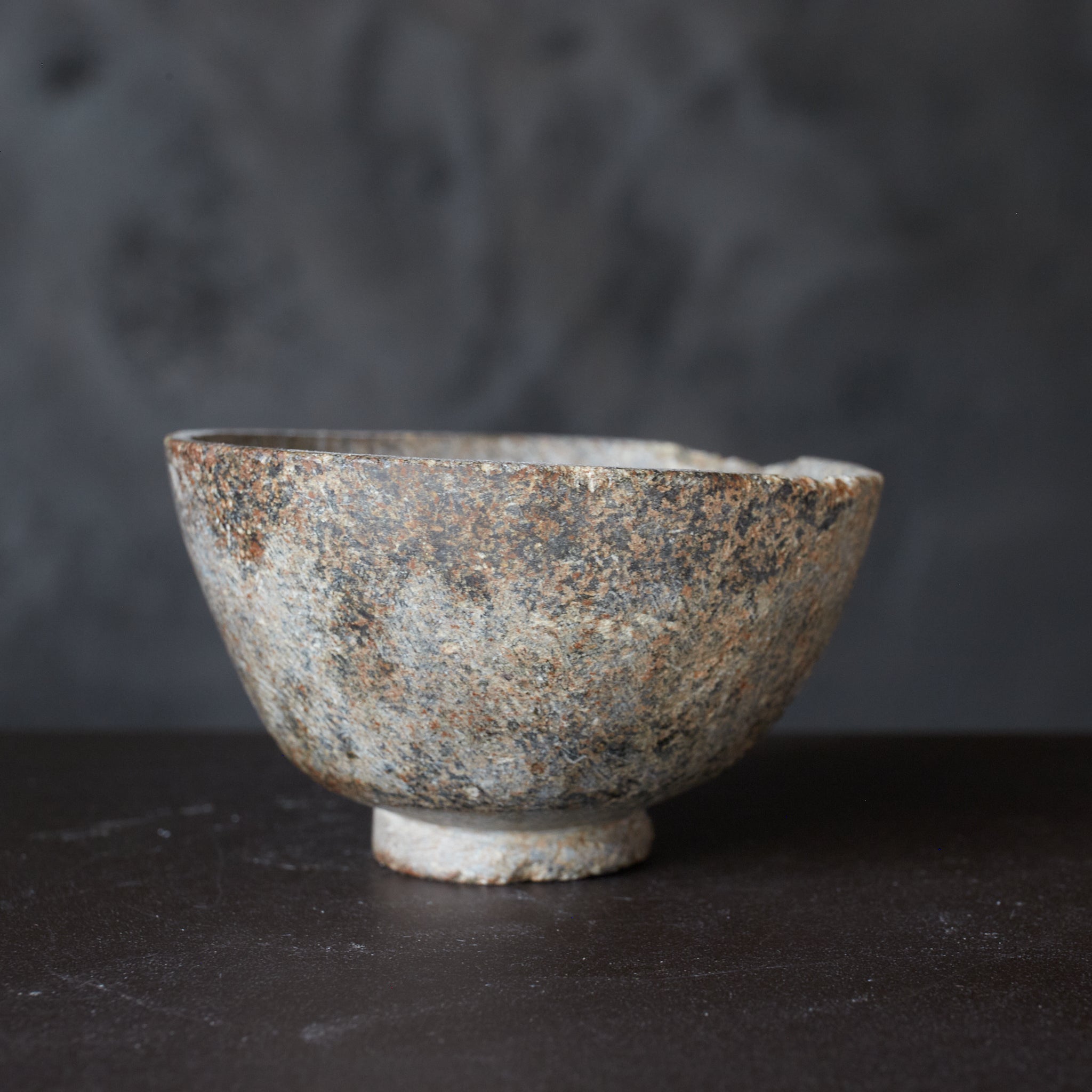 李朝 石盃（1392–1897 CE） | 入蘆花（ロカニイル）