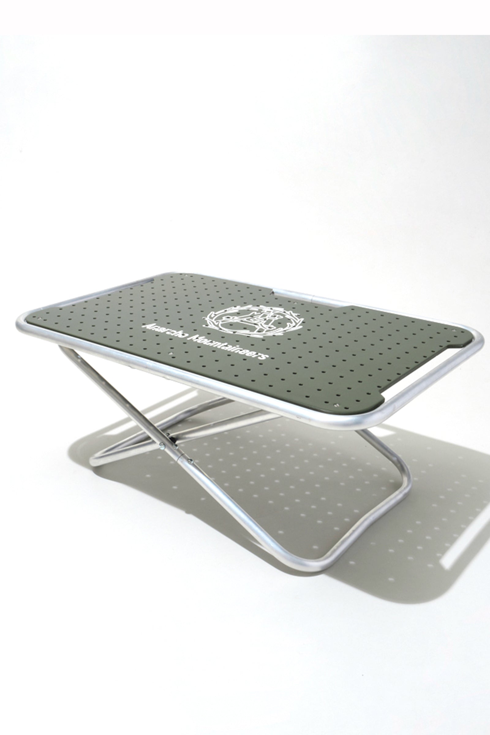 Mountain Research / Ballistics Table (Wreath) – redtriangle