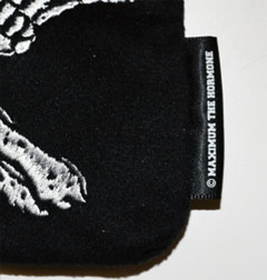 伸びる！メタルポーズ パスポーチ