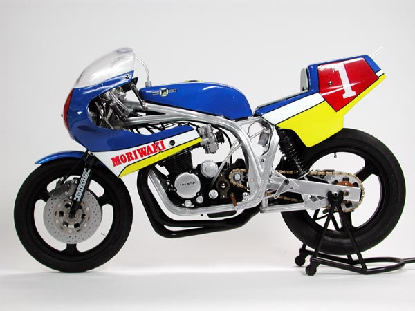 モリワキZERO-X7 八代俊二