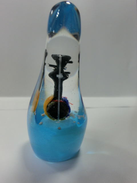 アアクリル三線バチ、ミニチュア三線入りバチ（沖縄三線のてぃだ屋）