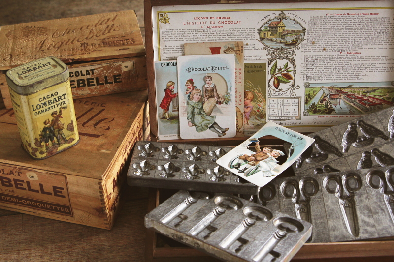 レア『ショコラ』の木箱/ドール・アンティーク・チョコレート・小物