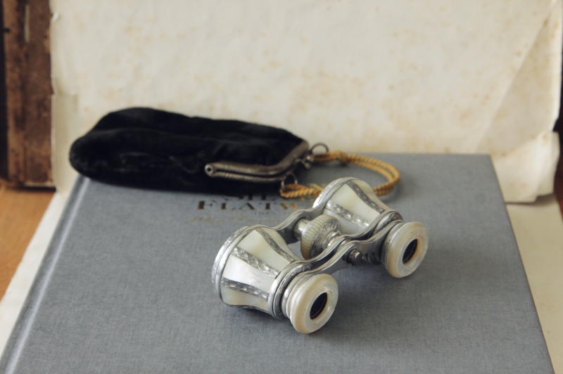 オペラグラスチャーム ミニチュア双眼鏡 ドールミニョネット用フランス