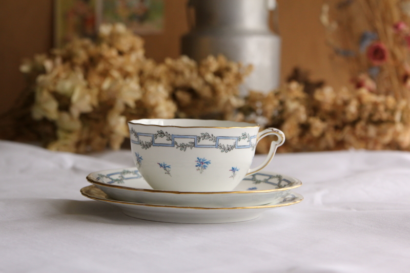 イギリス アンティーク ロイヤルクラウンダービー コーヒーカップ トリオ