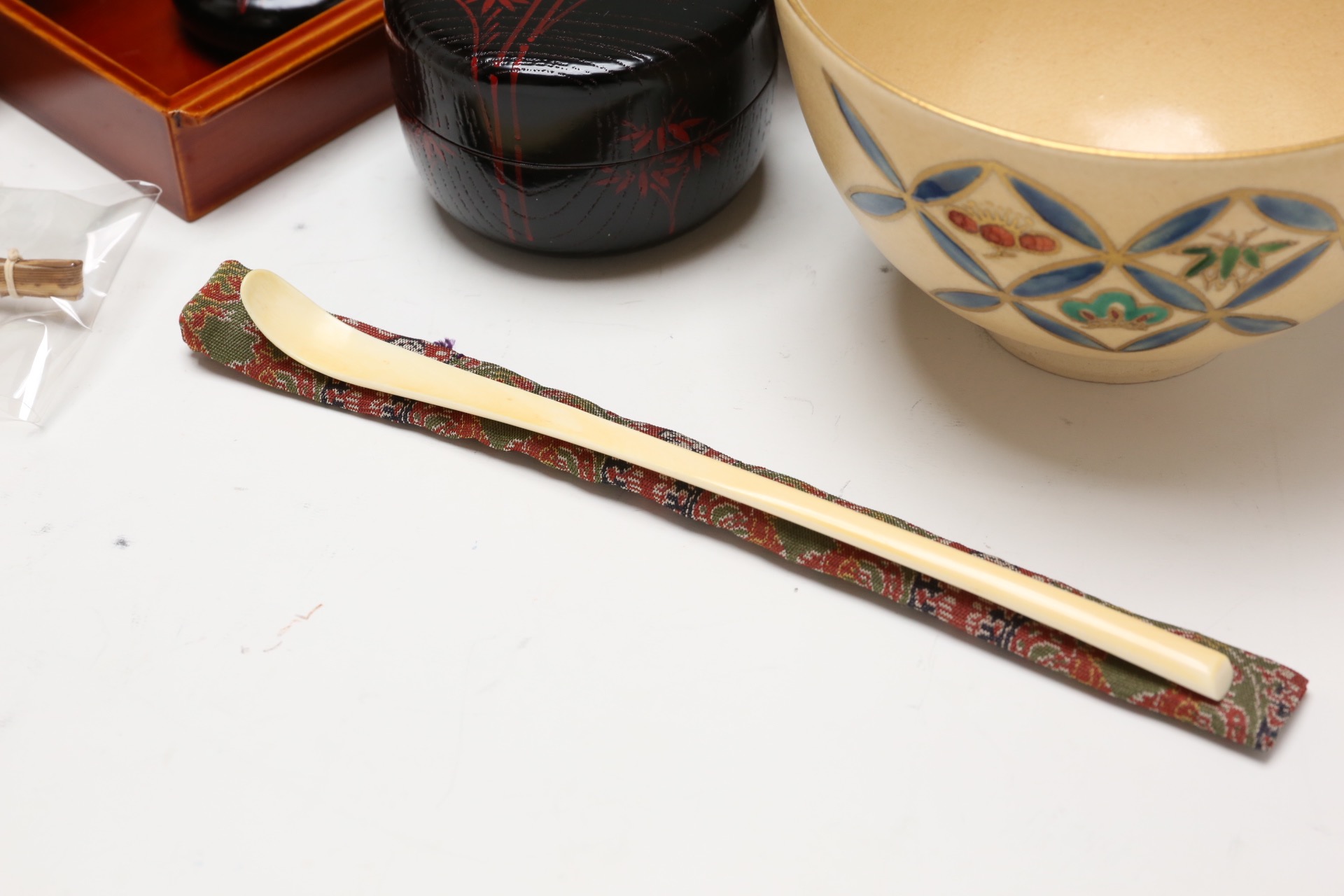 春慶塗 茶箱と茶道具のセット [2z-3730] | サークルワン商品情報