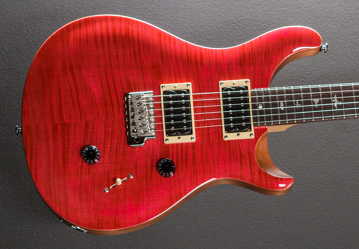 SE Custom 24 - Bonnie Pink – Dave's Guitar Shop