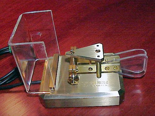 世界の電鍵コレクターたち