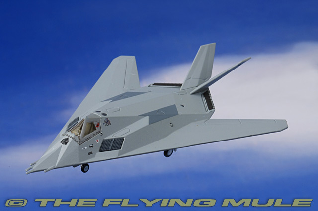 1/200 F-117A ナイトホーク hogan M-SERIES F-117A NIGHTHAWK hogan