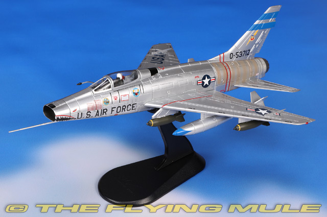 F-100D Super Sabre 1:72 Diecast Model - Hobby Master HM-HA2126