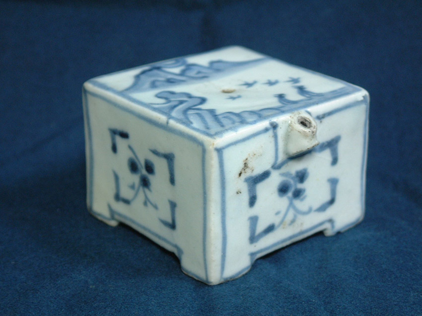 古玩 南 - 李朝 山水紋水滴 | 古美術品専門サイト fufufufu.com