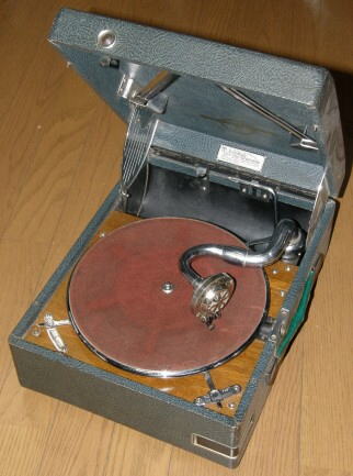 コロンビア／G-208ポータブル蓄音機