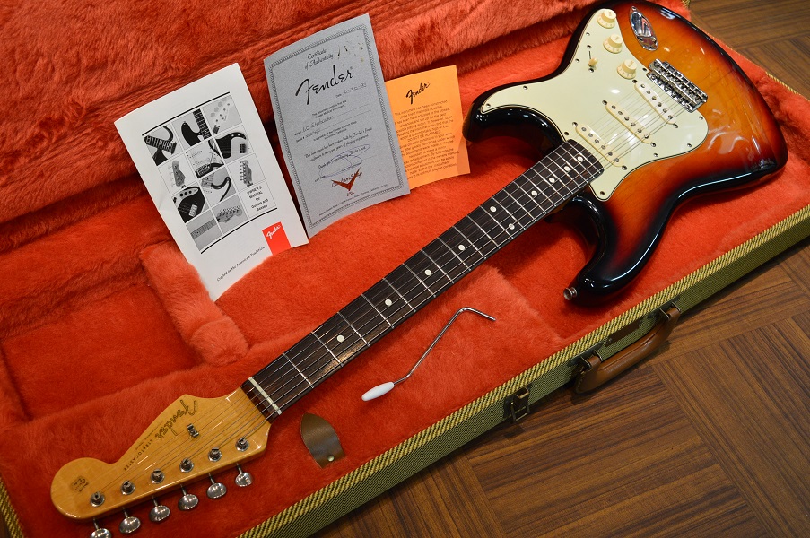 Fender Custom Shop】レアな1本が入荷!!カスタムショップ初期にあたる