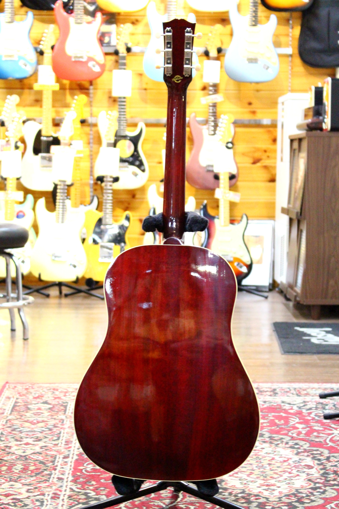 27%off【9月限定値下げ】ギブソンj-45 1960s ワインレッドカラー 27%off【9