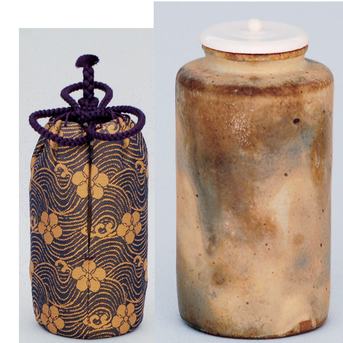 茶入、肩衝、丹波焼、丹山作。 茶入、肩衝、丹波焼、丹山作。