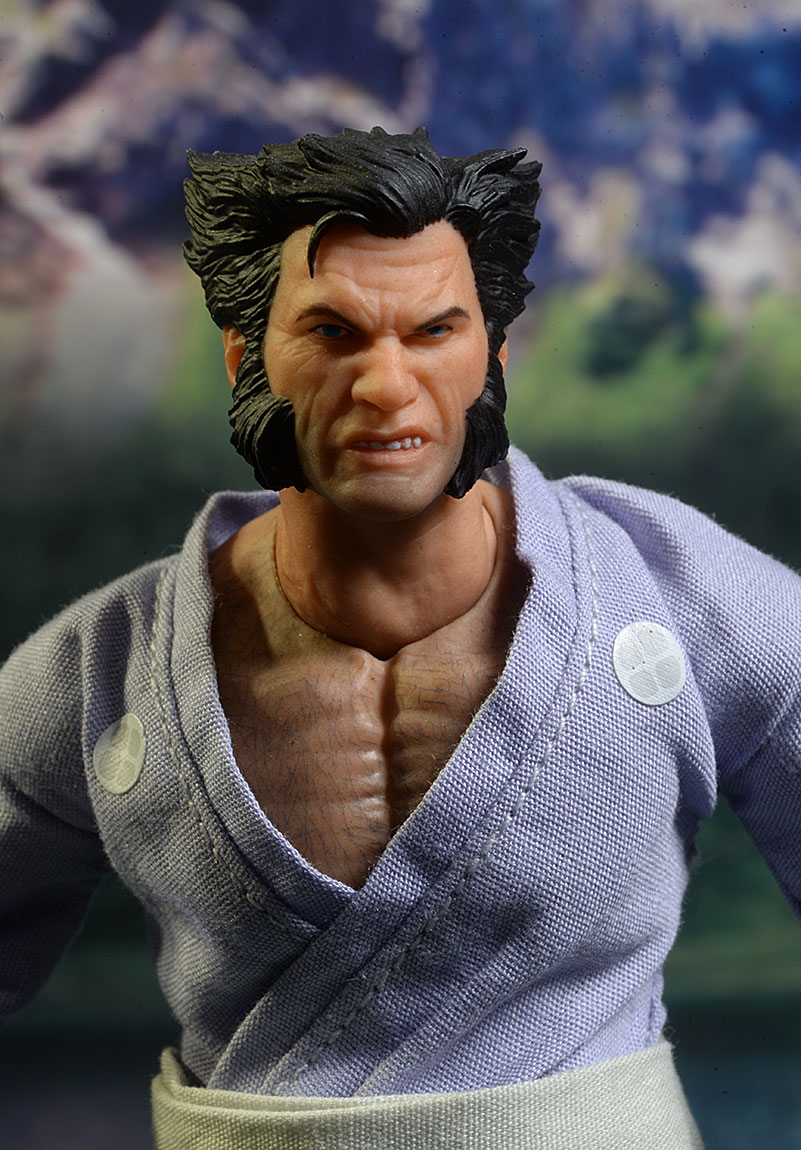 Review and photos of Ronin Wolverine One:12 Collective action figure