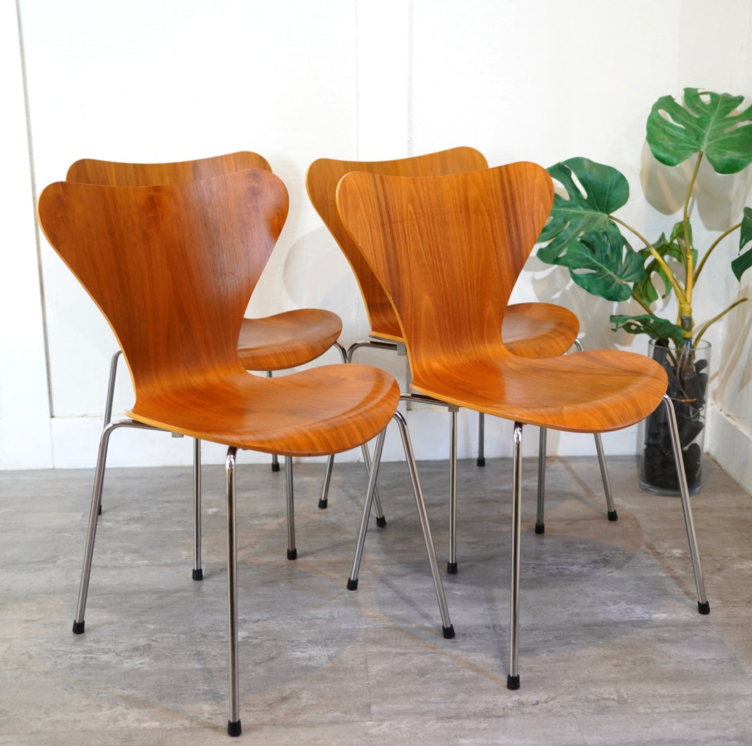 bmt様アルネヤコブセン フリッツハンセン セブンチェア1990年