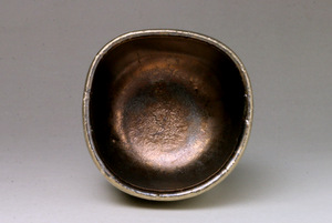 荒木高子 内田鋼一・白金彩筒盃 三和堂（東京・日本橋）｜