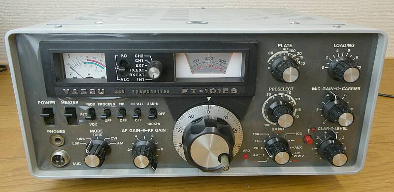 YAESU FT-101ES