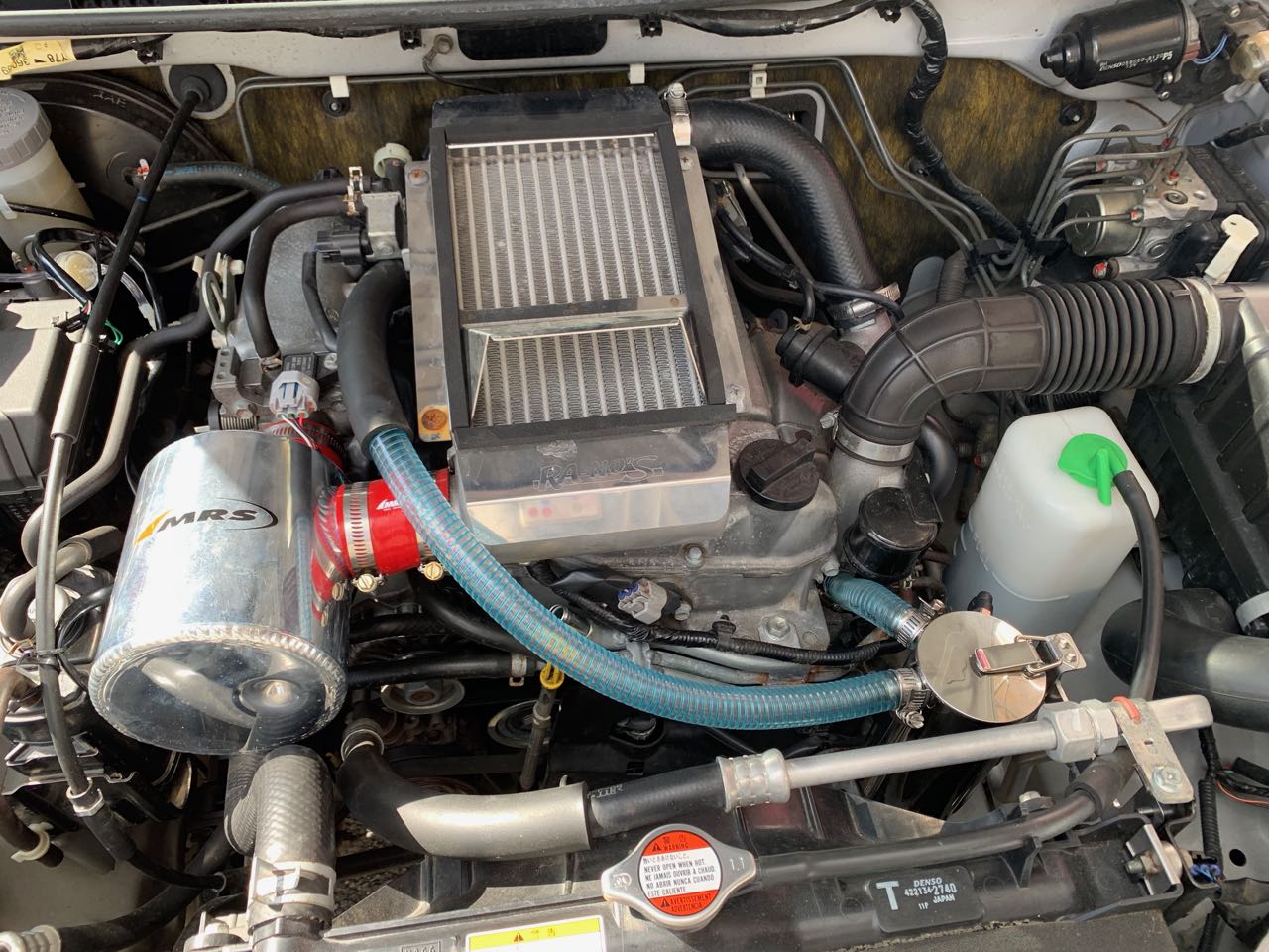 オイルキャッチタンク CARBING JB23Wジムニーにて使用 オイルキャッチ