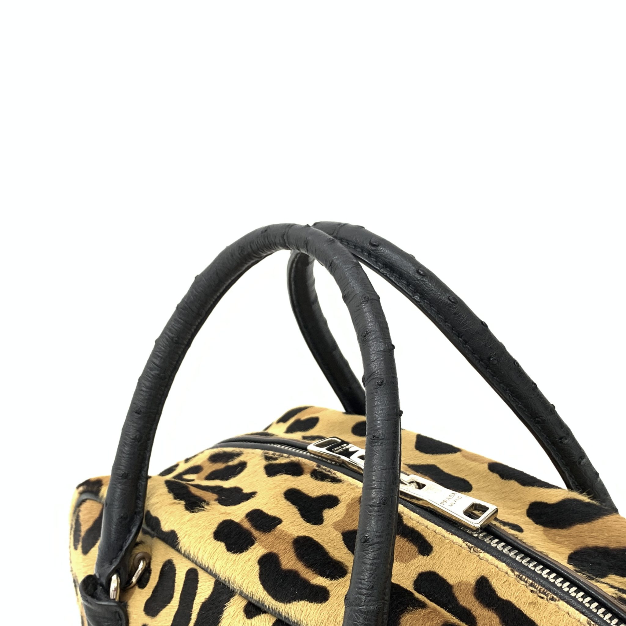 秋冬に持ちたい！ PRADAハラコ素材のレオパードバッグ | ブランド服の